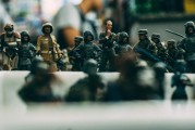 英雄联盟S13全球总决赛：荣耀之战，传奇再续